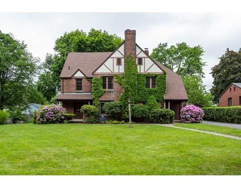 134 Cunningham St, Springfield, MA 01107 photo 1