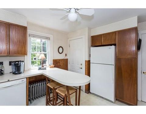 134 Cunningham St, Springfield, MA 01107 photo 21