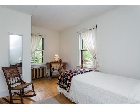 134 Cunningham St, Springfield, MA 01107 photo 24