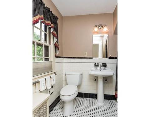 134 Cunningham St, Springfield, MA 01107 photo 10