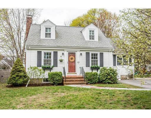 228 West St, Reading, MA 01867 photo 1