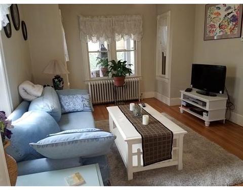 9 Cherry St, Saugus, MA 01906 photo 4