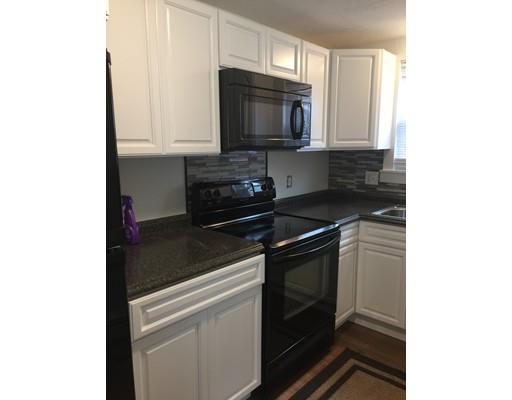 17 Newton St, Woonsocket, RI 02895 photo 4