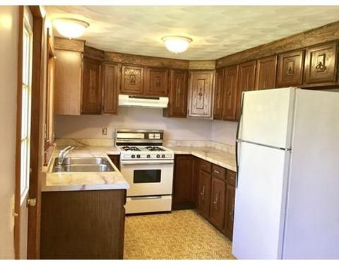 237 Savoy Ave, Springfield, MA 01104 photo 5