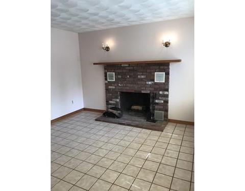237 Savoy Ave, Springfield, MA 01104 photo 10