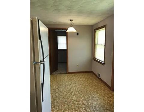 237 Savoy Ave, Springfield, MA 01104 photo 8