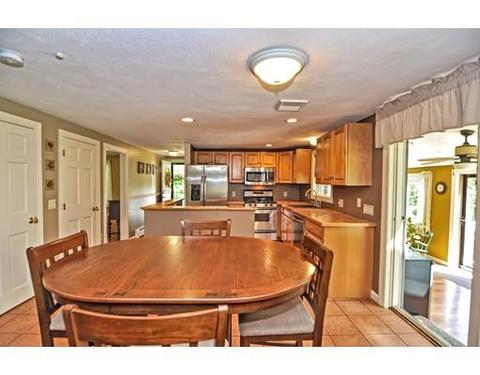 527 Douglas Hook Rd, Chepachet, RI 02814 photo 11