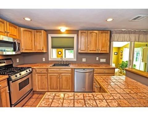 527 Douglas Hook Rd, Chepachet, RI 02814 photo 10