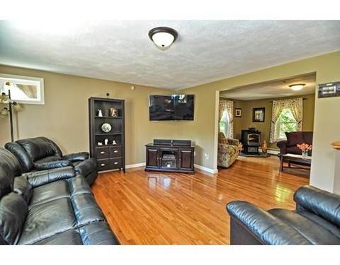 527 Douglas Hook Rd, Chepachet, RI 02814 photo 14