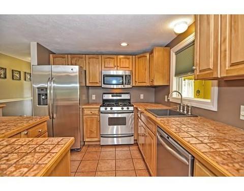527 Douglas Hook Rd, Chepachet, RI 02814 photo 9