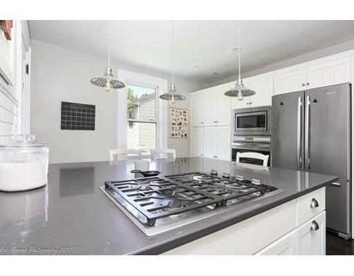 14 Putnam St, Danvers, MA 01923 photo 5