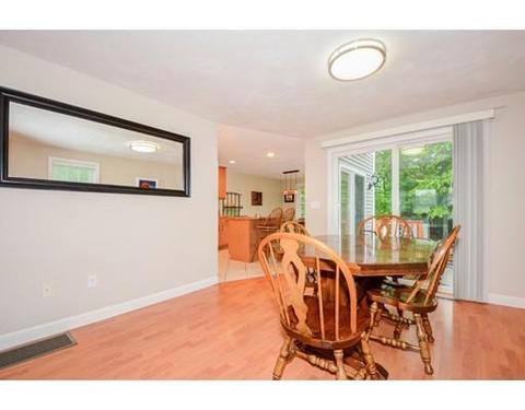 73 Ledgecrest Dr, Worcester, MA 01603 photo 7