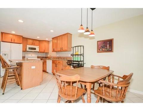 73 Ledgecrest Dr, Worcester, MA 01603 photo 10