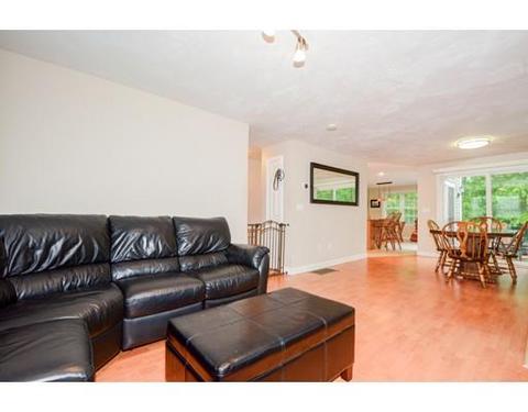 73 Ledgecrest Dr, Worcester, MA 01603 photo 5