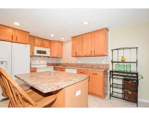 73 Ledgecrest Dr, Worcester, MA 01603 photo 11
