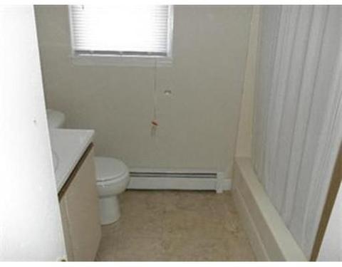 107 Kent Rd, Springfield, MA 01129 photo 4