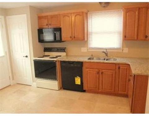 107 Kent Rd, Springfield, MA 01129 photo 5