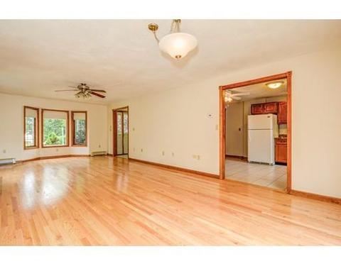23 Fielding St, Worcester, MA 01603 photo 7