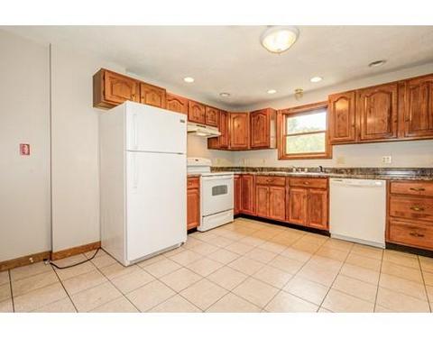 23 Fielding St, Worcester, MA 01603 photo 12