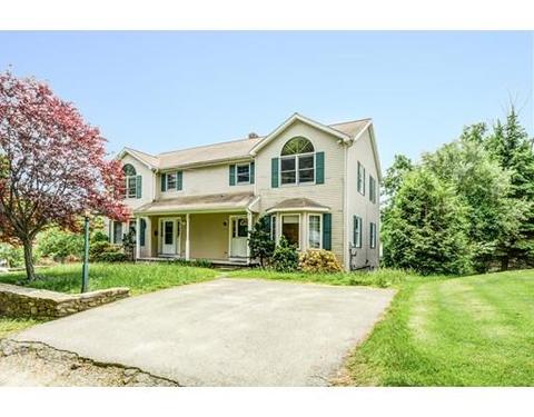 23 Fielding St, Worcester, MA 01603 photo 1