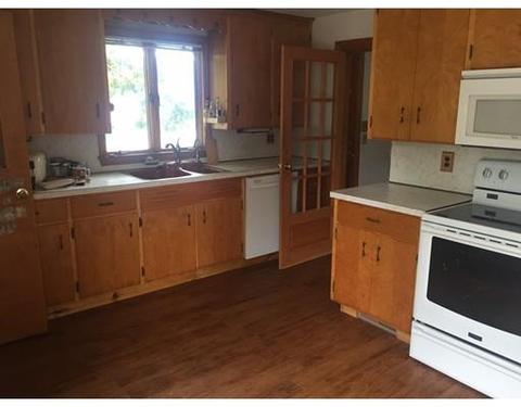 16 Franklin St, Danvers, MA 01923 photo 5