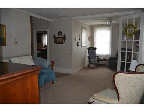 493 William St, Fall River, MA 02721 photo 4