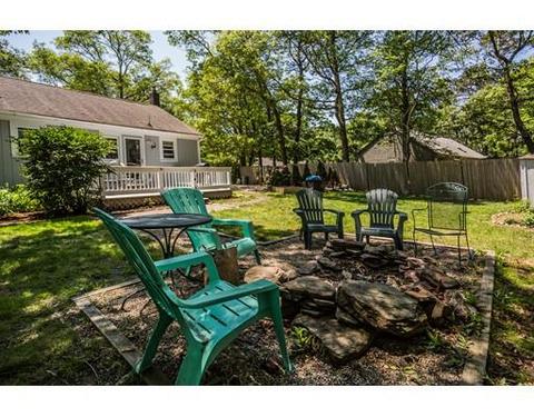 8 Weston Cir, Barnstable, MA 02601 photo 2