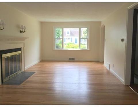 28 Buick St, Springfield, MA 01118 photo 4