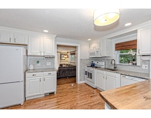 16 Demars St, Maynard, MA 01754 photo 4