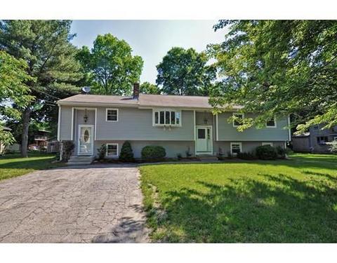 4 Avery Rd, Norton, MA 02766 photo 1