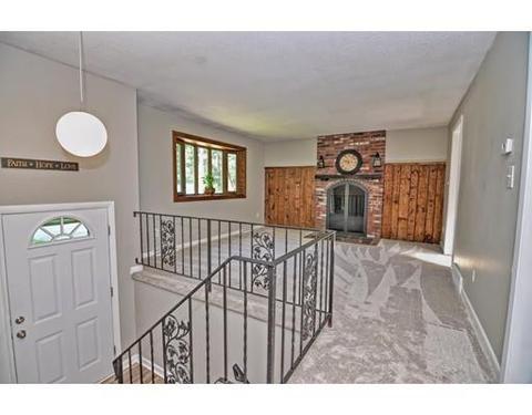 4 Avery Rd, Norton, MA 02766 photo 2