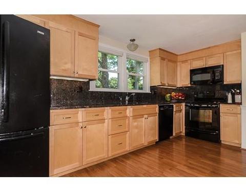 4 Juniper Ln, Natick, MA 01760 photo 4