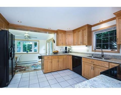 102 Dale St, Dedham, MA 02026 photo 18