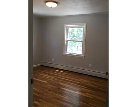 71 Laramee St, Chicopee, MA 01020 photo 8