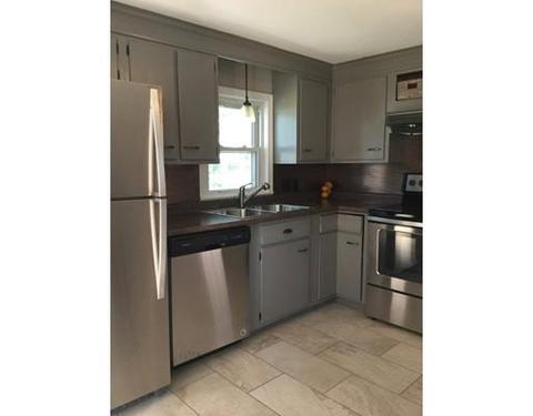 71 Laramee St, Chicopee, MA 01020 photo 5