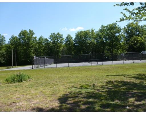 112 Riverside Dr, Dedham, MA 02026 photo 5