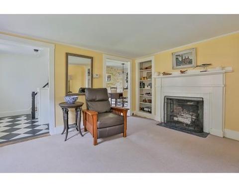 31 Eastern Ave, Gloucester, MA 01930 photo 3