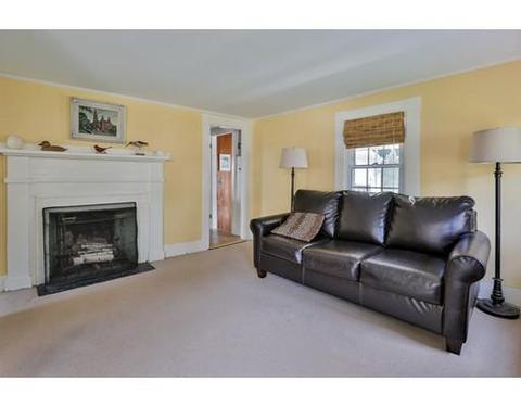 31 Eastern Ave, Gloucester, MA 01930 photo 4