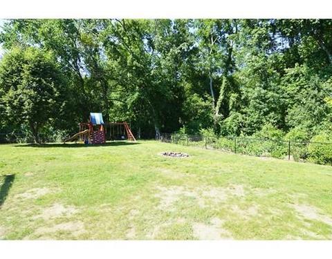117 Slumber Ln, Springfield, MA 01128 photo 23