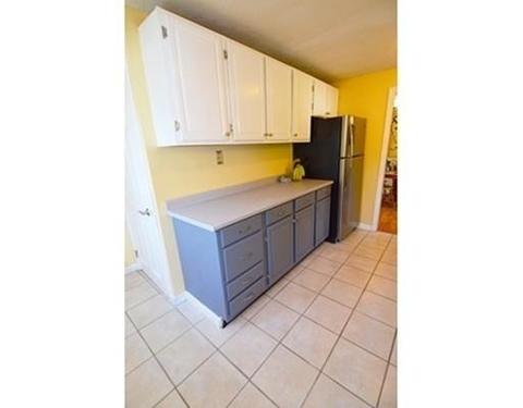 117 Slumber Ln, Springfield, MA 01128 photo 5