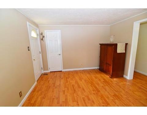 117 Slumber Ln, Springfield, MA 01128 photo 9