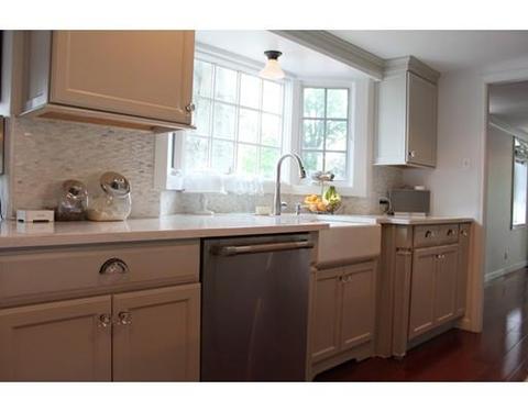 16 Johnson Rd, Andover, MA 01810 photo 8