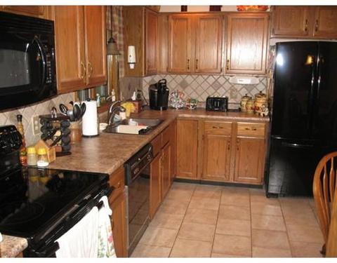 20 Wachusett Dr, Sutton, MA 01590 photo 4