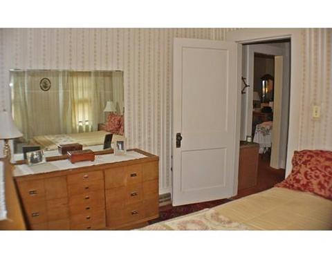 96 Switzer Ave, Springfield, MA 01109 photo 14
