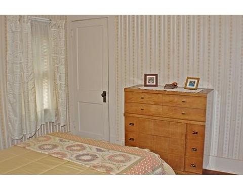 96 Switzer Ave, Springfield, MA 01109 photo 13