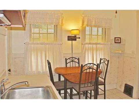 96 Switzer Ave, Springfield, MA 01109 photo 4
