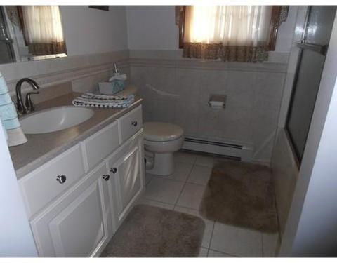 90 Plain St W, Berkley, MA 02779 photo 9
