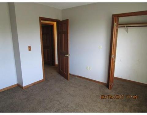 16 Longview Ave, Webster, MA 01570 photo 10