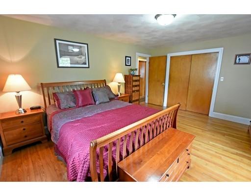 16 Gary St, Warwick, RI 02888 photo 9