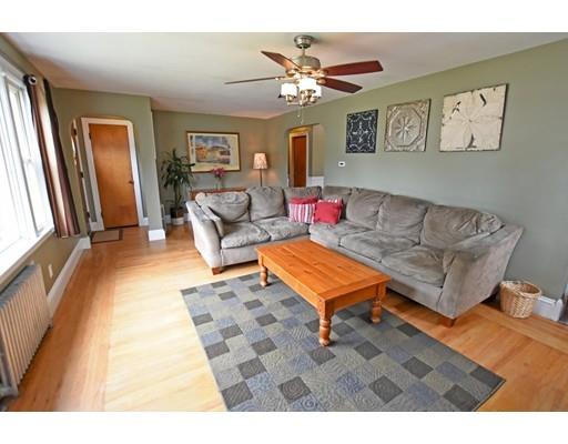 16 Gary St, Warwick, RI 02888 photo 8